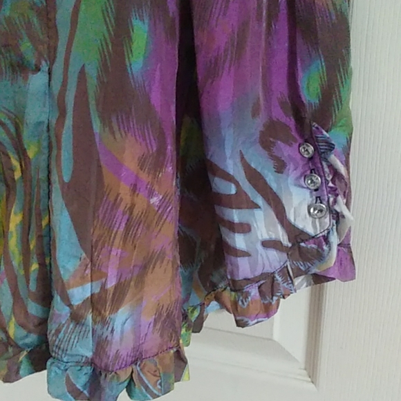 🌿💝Multi Colored Top💝🌿 - Picture 2 of 8